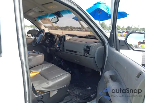 2007 Chevrolet Silverado 1500 Work Truck z USA, uszkodzony, nr VIN 1GCEC19C57Z506798